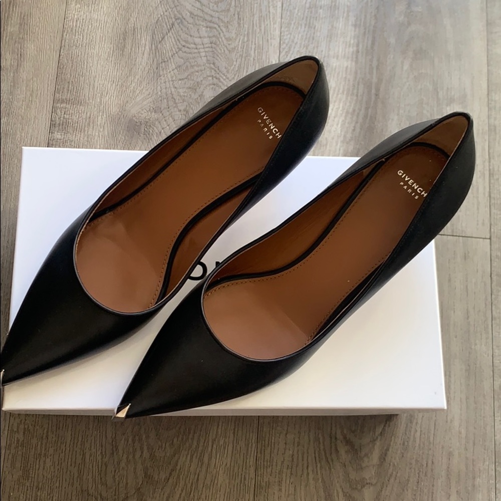 Givenchy pumps